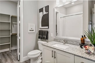 8200 Glenn Day Dr in Arlington, TX - Building Photo - Building Photo