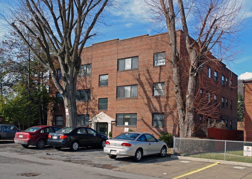 3500 Staunton Ave in Charleston, WV - Foto de edificio