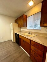 301 Santa Roza Dr in Yakima, WA - Building Photo - Building Photo