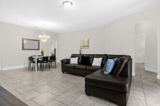4159 Oak Tree Dr in Davenport, FL - Building Photo - Building Photo