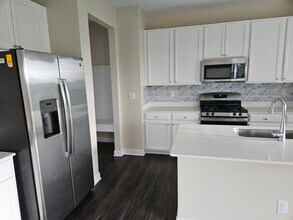 2704 Grassy Br Dr in Whitestown, IN - Building Photo - Building Photo