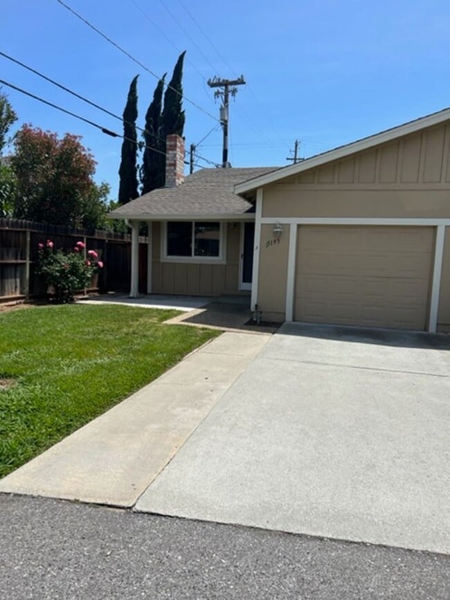 15195 Pratola Ct in Morgan Hill, CA - Building Photo - Building Photo