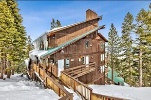 273 Orion Ln in Stateline, NV - Building Photo