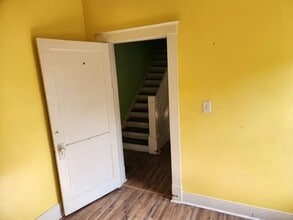 209 Laurel St in Hazard, KY - Foto de edificio - Building Photo