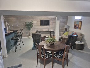 1218 Greenwood Dr in Danville, VA - Building Photo - Building Photo