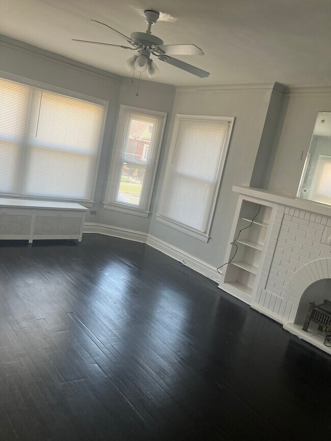 8222 S Paulina St in Chicago, IL - Building Photo - Building Photo
