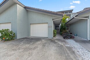 1251 Beachside Ln in Indialantic, FL - Building Photo