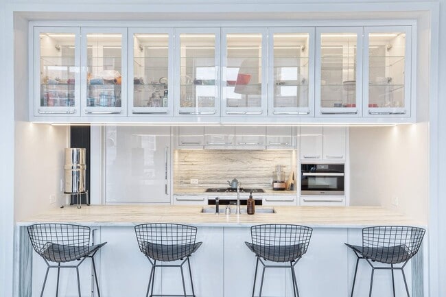 200 E 95th St in New York, NY - Building Photo - Building Photo