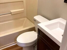 81 E Broad St in Bethlehem, PA - Building Photo