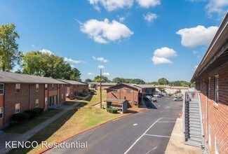 2980 Delmar Ln NW in Atlanta, GA - Building Photo - Building Photo