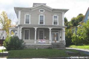 1603 W Genesee St in Syracuse, NY - Foto de edificio