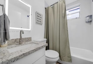 1029 SW 5th St in Miami, FL - Building Photo - Building Photo