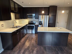 13 W Randolph St in Chicago, IL - Building Photo - Building Photo