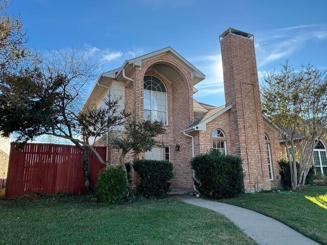 2108 Arbor Creek Dr in Carrollton, TX - Building Photo - Building Photo