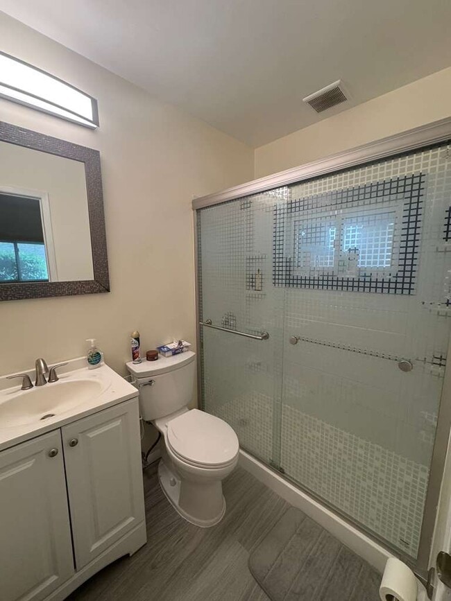 38 Douglas Ave in Yonkers, NY - Building Photo - Building Photo