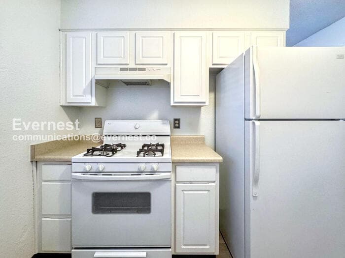 8003 Wolff St in Westminster, CO - Building Photo