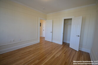 100 Kilsyth Rd, Unit 28 in Boston, MA - Building Photo - Building Photo