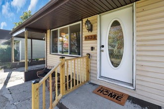 3333 Dresden St in Columbus, OH - Building Photo - Building Photo