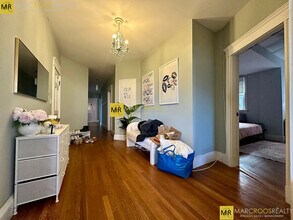 184 Saint Paul St, Unit 1 in Brookline, MA - Building Photo - Building Photo