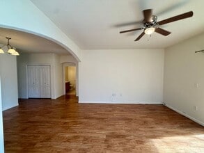 4675 Hahns Peak Dr in Loveland, CO - Building Photo - Building Photo