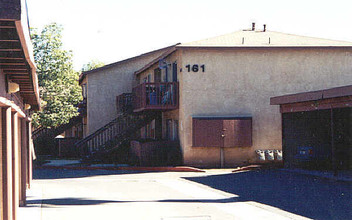 Citrus Circle Apartments in Corona, CA - Building Photo - Building Photo