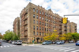 1543 W 1st St in Brooklyn, NY - Building Photo - Building Photo