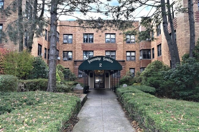 property at 2 Greenridge Ave
