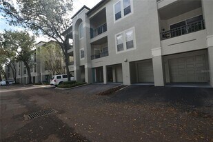 609 Island Pl Wy in Tampa, FL - Building Photo