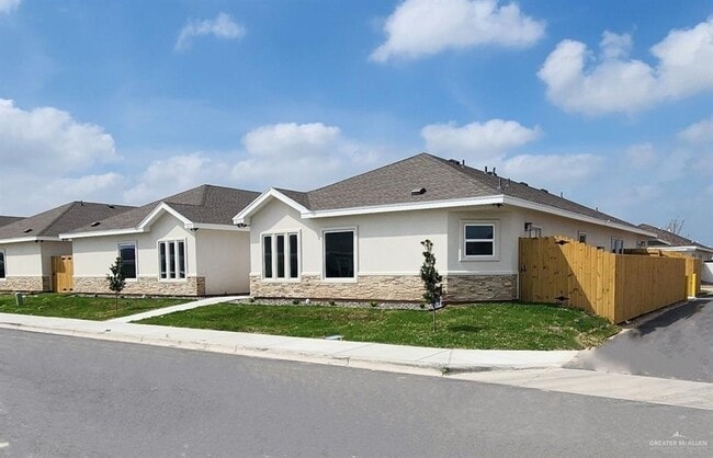 property at 11 Clarence Dr