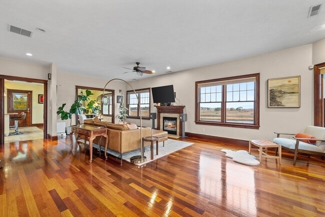 42 Orchard St in Revere, MA - Building Photo - Building Photo