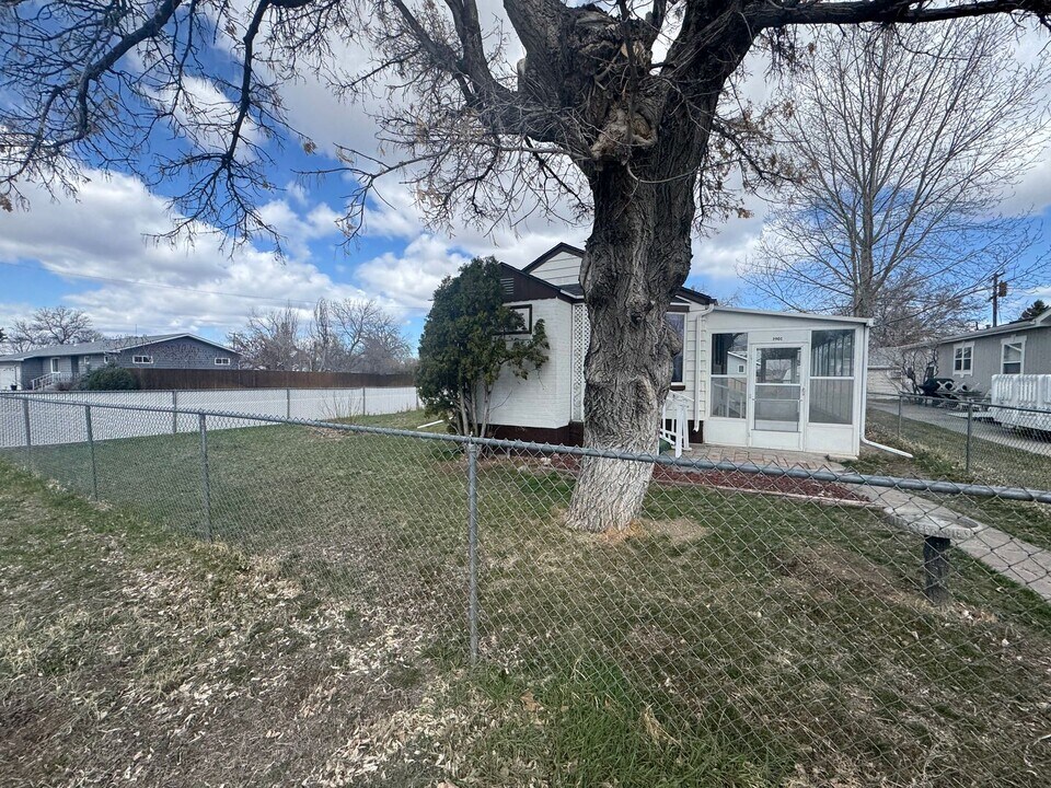 1901 15th Ave S in Great Falls, MT - Foto de edificio