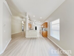 2143 Kaylas Ct, Unit 202 in Orlando, FL - Building Photo - Building Photo