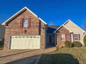 3501 Sandpiper Dr in Clarksville, TN - Building Photo