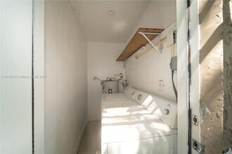 5545 NW 3rd Ave in Miami, FL - Building Photo - Building Photo