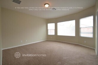 8833 Lauderhill St in Las Vegas, NV - Building Photo - Building Photo