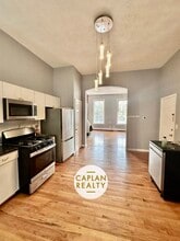 46 Warren St, Unit 2 in New Haven, CT - Foto de edificio - Building Photo