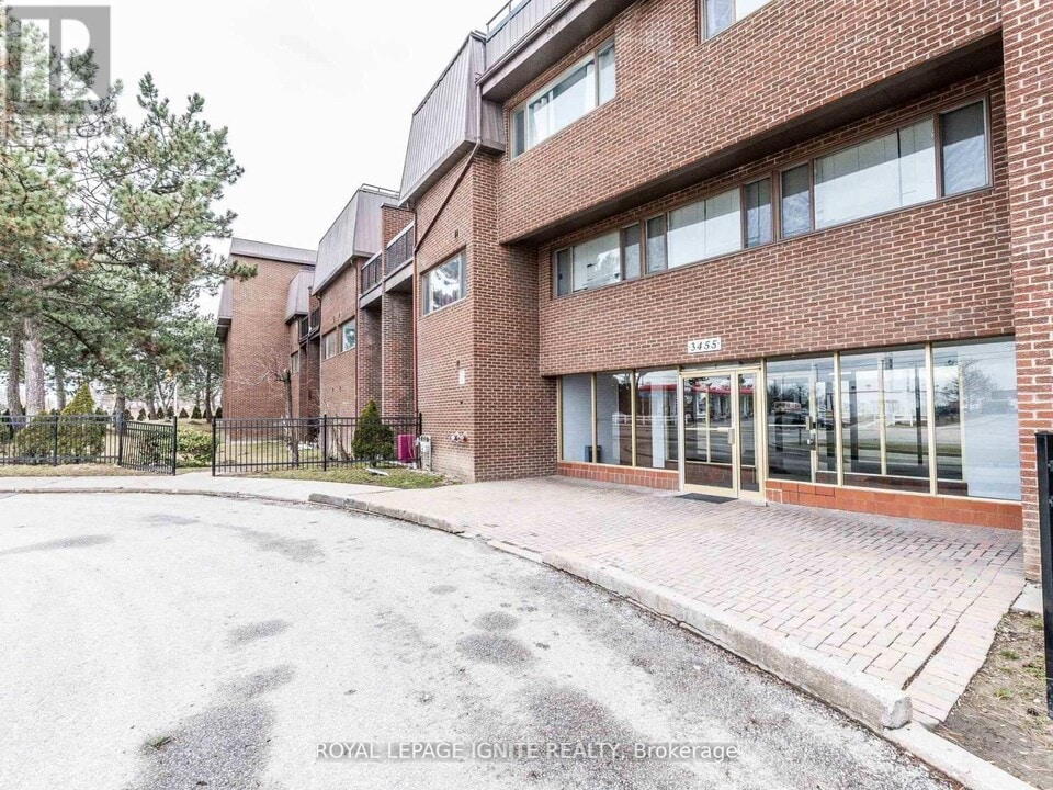 3455 Morning Star Dr in Mississauga, ON - Building Photo