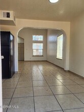 10497 Valle del Mar Dr in Socorro, TX - Building Photo - Building Photo