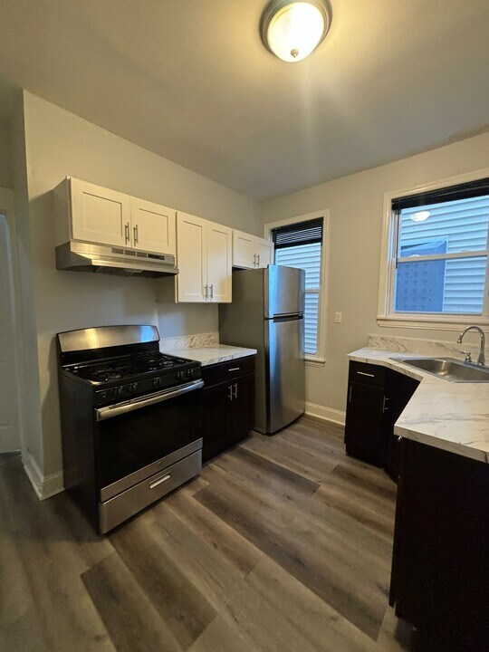 182 N 17th St, Unit 1 in East Orange, NJ - Building Photo