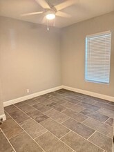 4040 Neches St in Fort Worth, TX - Foto de edificio - Building Photo