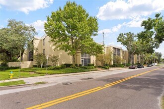 2302 S Manhattan Ave in Tampa, FL - Building Photo - Building Photo