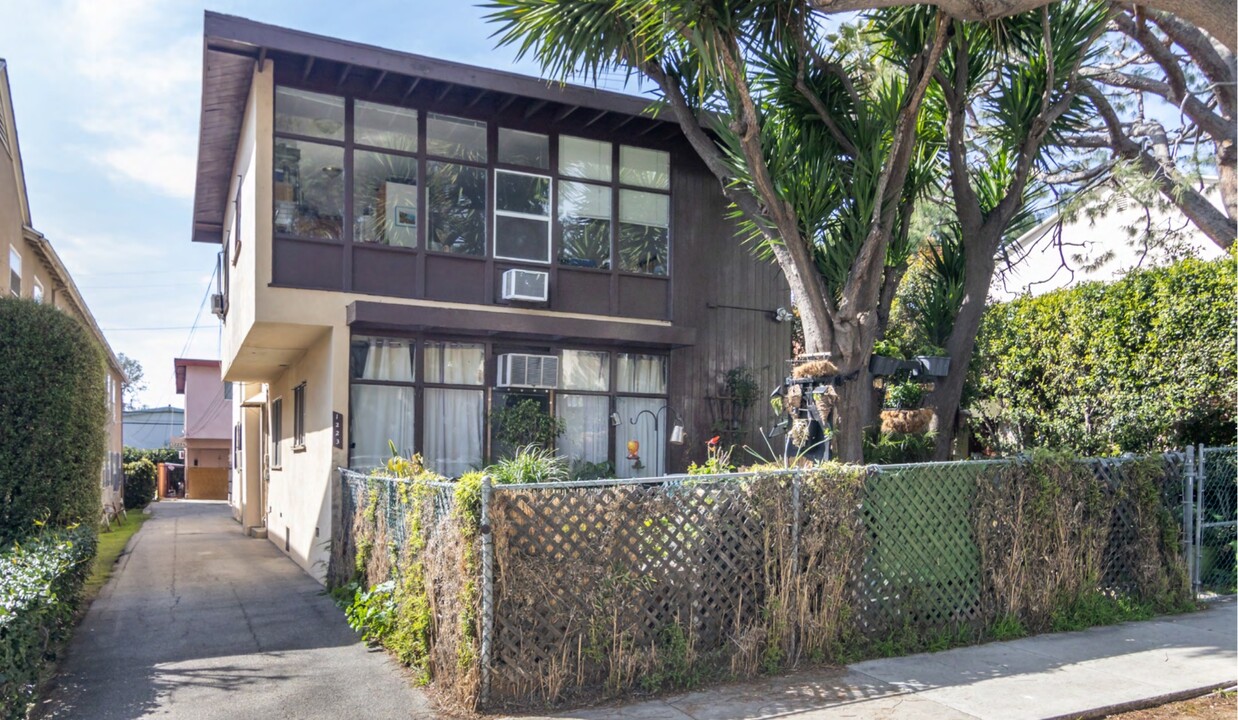 Monterey Village Apartments in West Hollywood, CA - Building Photo