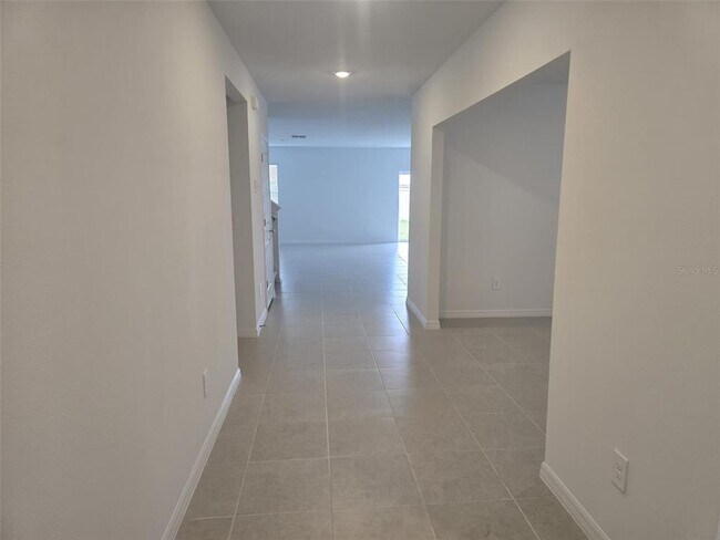 11901 Brae Wy in Dade City, FL - Building Photo - Building Photo