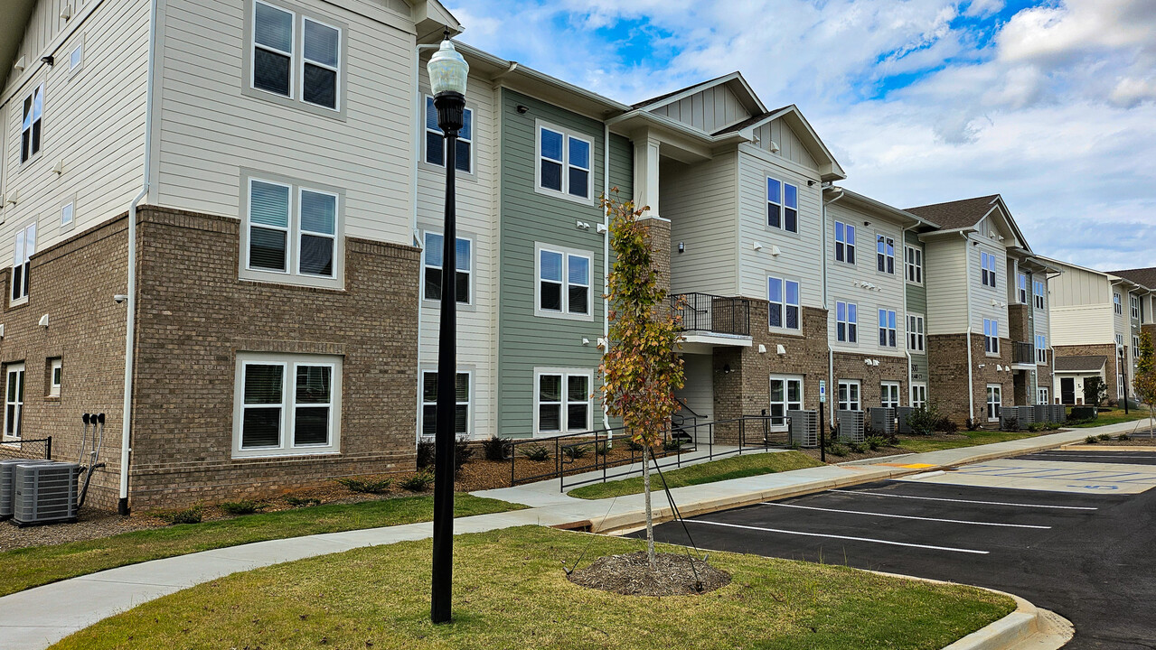 Bridge Creek Pointe in Spartanburg, SC - Foto de edificio