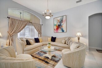 6506 La Gorce Ln in Greenacres, FL - Building Photo - Building Photo
