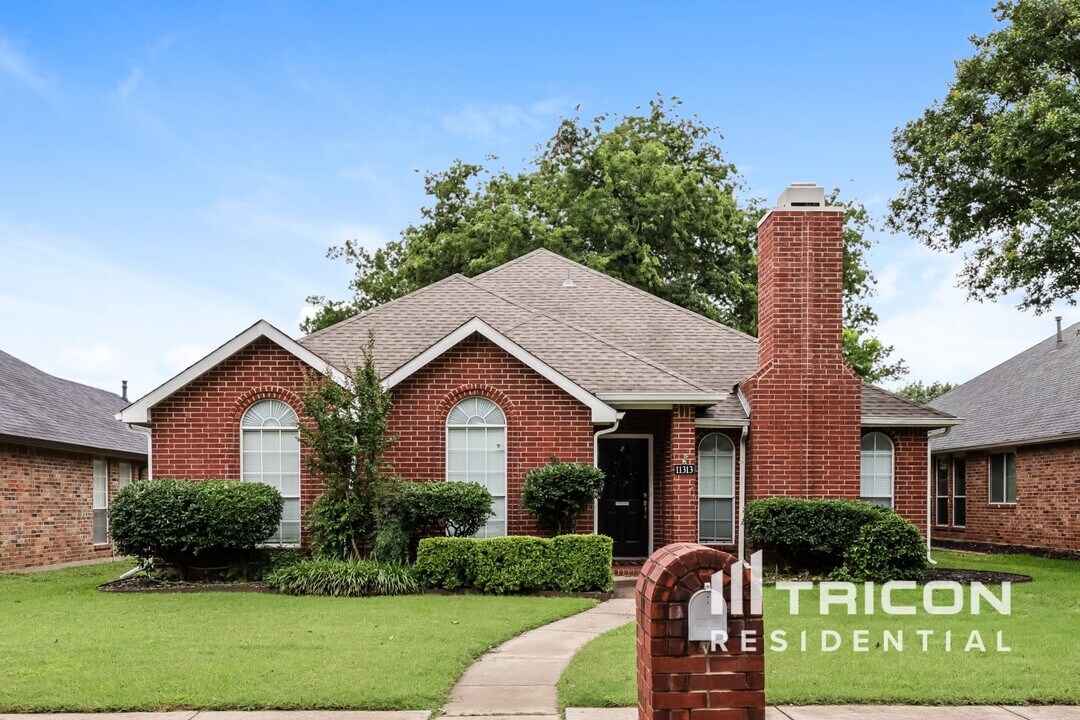 11313 Newport Dr in Frisco, TX - Building Photo