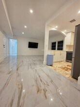 760 Euclid Ave in Miami Beach, FL - Building Photo - Building Photo