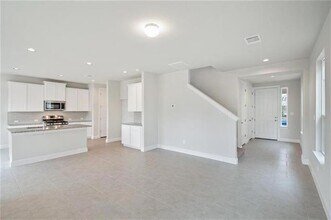 113 Gaida Loop in Andice, TX - Building Photo - Building Photo