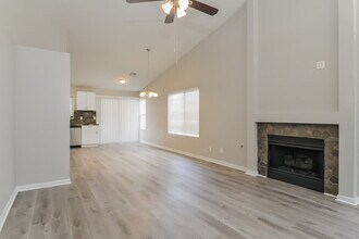 7107 S Rhapsody Ln in Las Vegas, NV - Building Photo - Building Photo