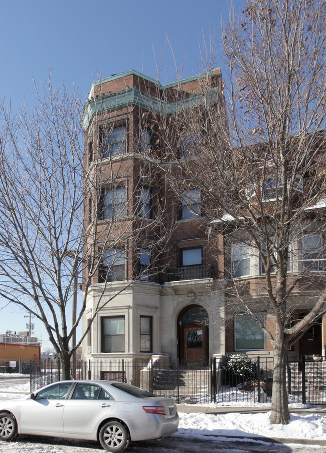 3436 S Calumet Ave in Chicago, IL - Building Photo - Building Photo